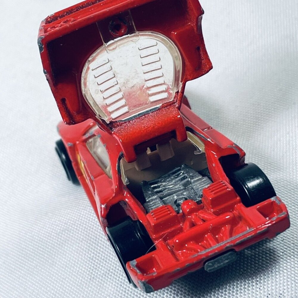 F40 Ferrari Red Tan Interior Opening Hatch Metal Base Diecast HOT WHEELS 1988 - Picture 13 of 14